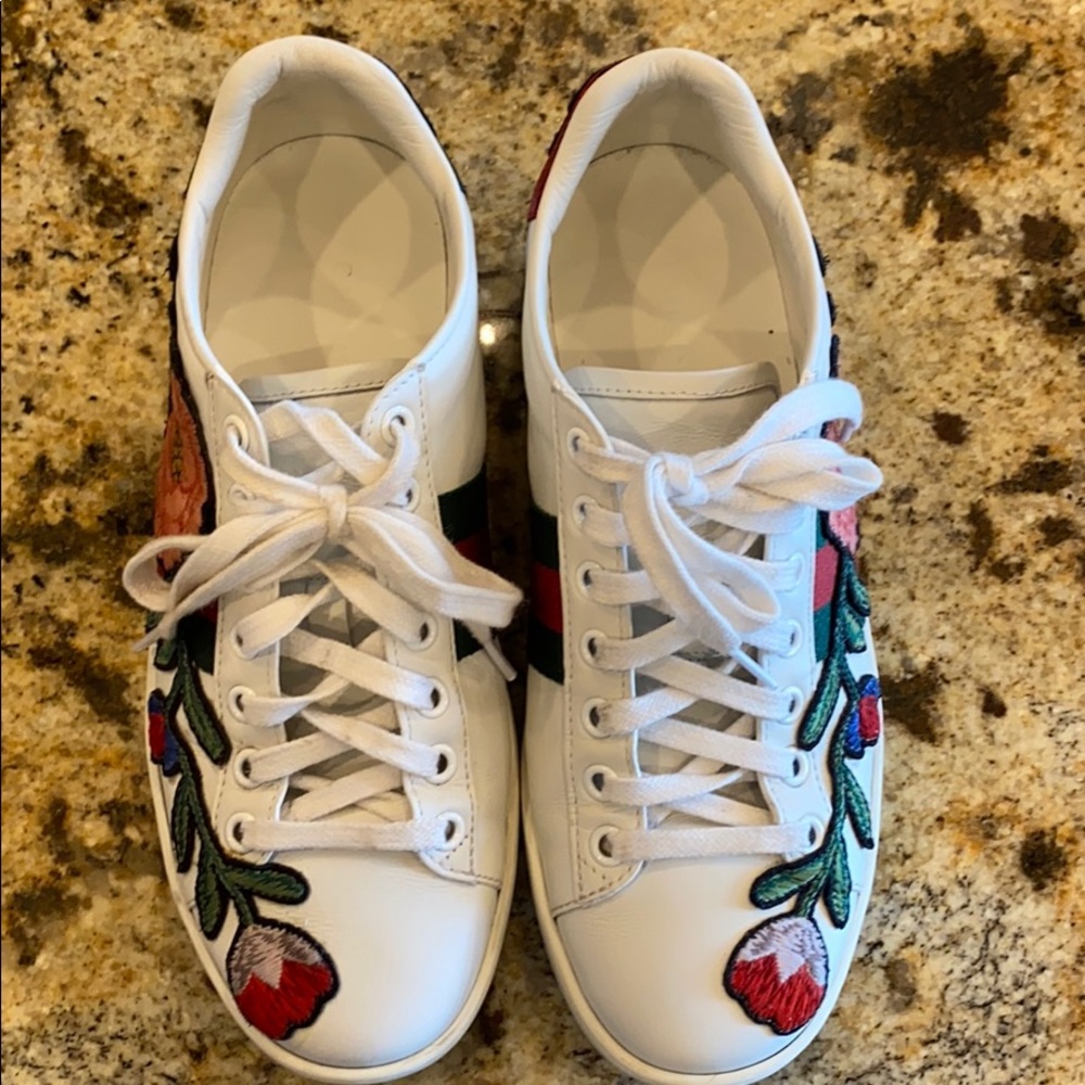 Authentic Gucci sneakers size 36 - Picture 4 of 7